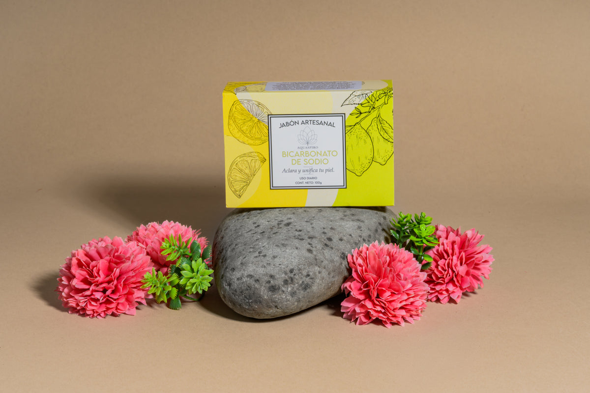 Jabón Artesanal de Bicarbonato, aclara manchas y unifica tu piel, jabón facial y corporal, 100g